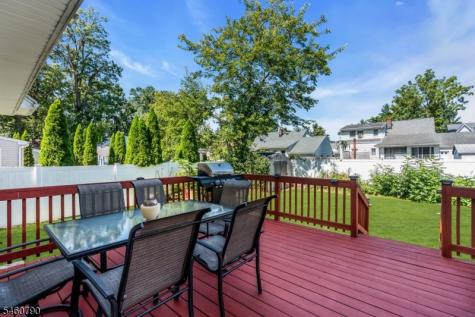 576 Richfield Avenue Kenilworth NJ 07033