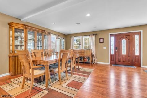 576 Richfield Avenue Kenilworth NJ 07033