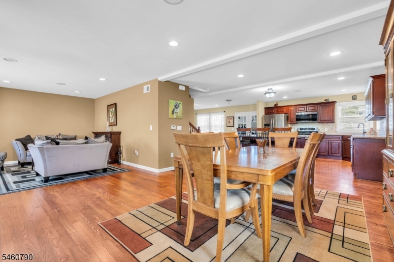 576 Richfield Avenue Kenilworth NJ 07033