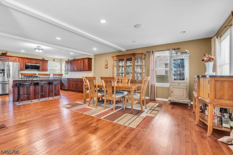 576 Richfield Avenue Kenilworth NJ 07033