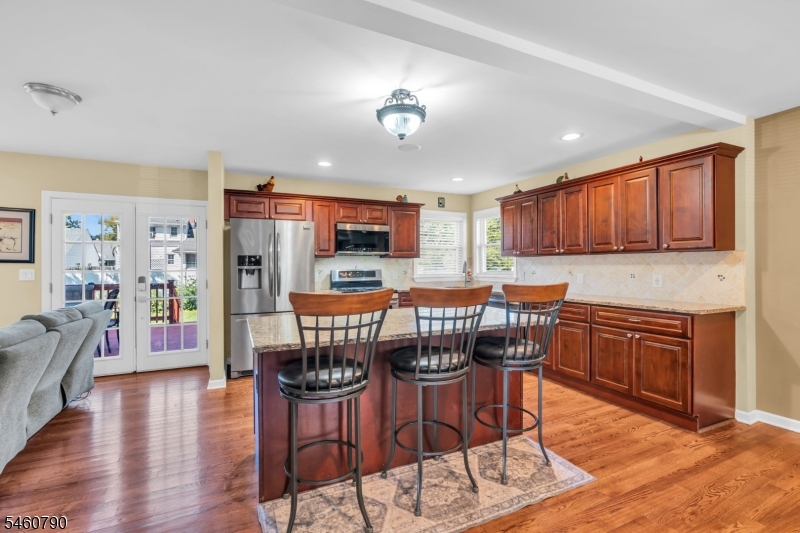 576 Richfield Avenue Kenilworth NJ 07033