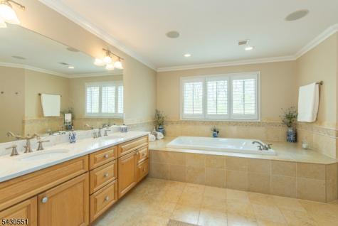 5 Julia Court Boonton NJ 07005