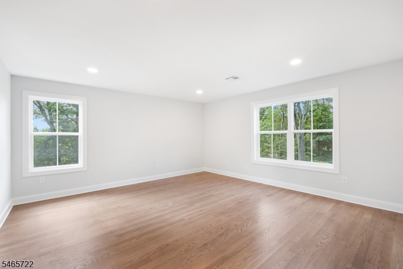 39 Madison Trail Hopatcong NJ 07843