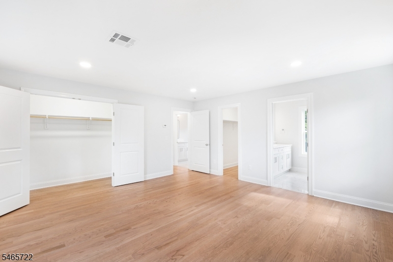39 Madison Trail Hopatcong NJ 07843