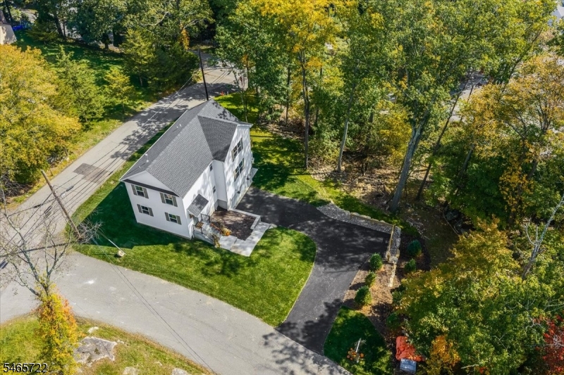 39 Madison Trail Hopatcong NJ 07843