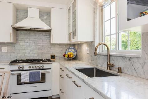 98 Totowa Road Totowa NJ 07512