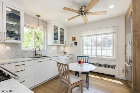 98 Totowa Road Totowa NJ 07512