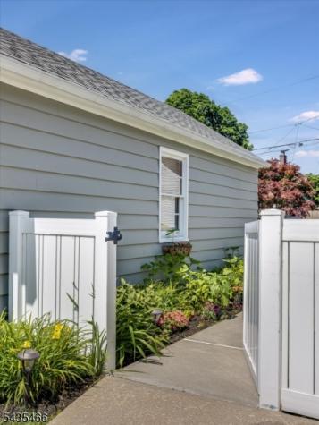 98 Totowa Road Totowa NJ 07512
