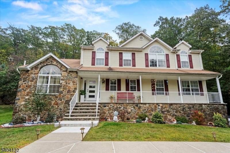 22 Cherbourg Drive West Milford NJ 07480