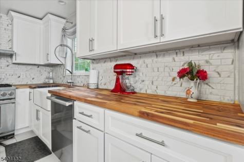22 Cherbourg Drive West Milford NJ 07480