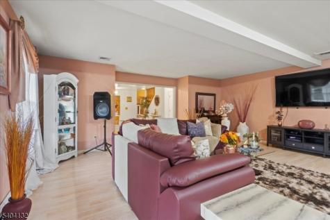 22 Cherbourg Drive West Milford NJ 07480