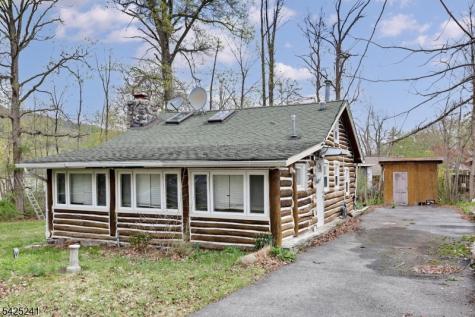 10 Echo Lane West Milford NJ 07480