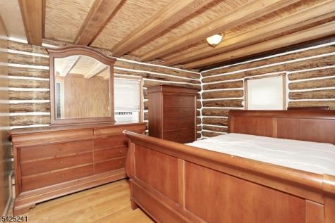 10 Echo Lane West Milford NJ 07480