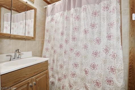 10 Echo Lane West Milford NJ 07480