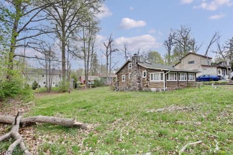 10 Echo Lane West Milford NJ 07480