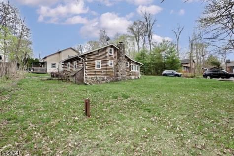 10 Echo Lane West Milford NJ 07480