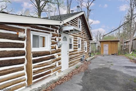 10 Echo Lane West Milford NJ 07480