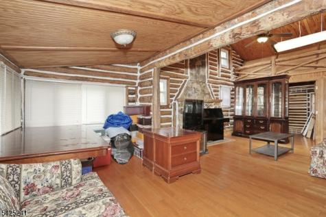 10 Echo Lane West Milford NJ 07480