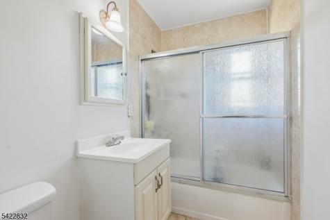 33 Adams Street Woodbridge NJ 08830