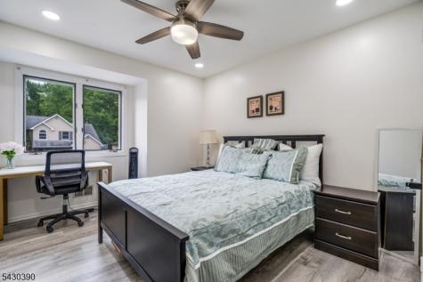36 Lynn Court North Brunswick NJ 08902