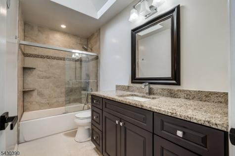 36 Lynn Court North Brunswick NJ 08902