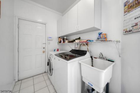 6 Breanne Court East Hanover NJ 07936