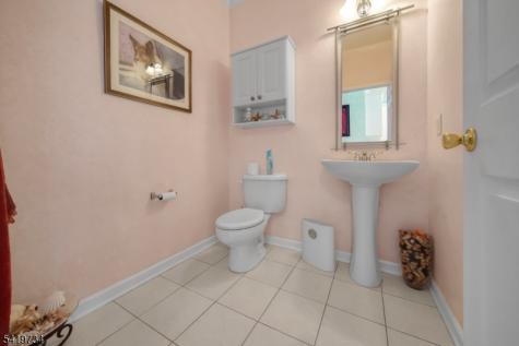 6 Breanne Court East Hanover NJ 07936