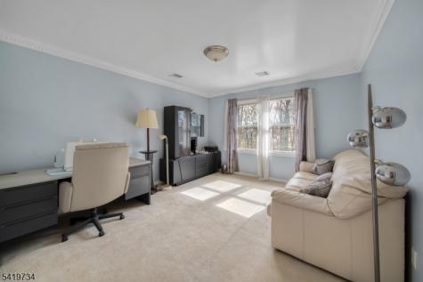 6 Breanne Court East Hanover NJ 07936