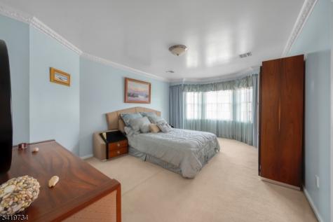 6 Breanne Court East Hanover NJ 07936