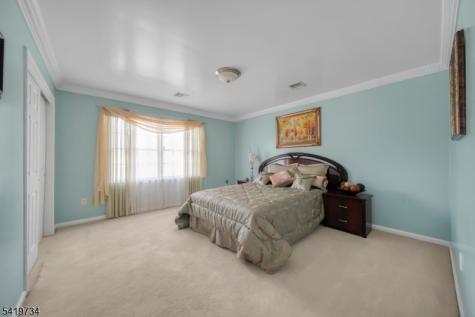 6 Breanne Court East Hanover NJ 07936