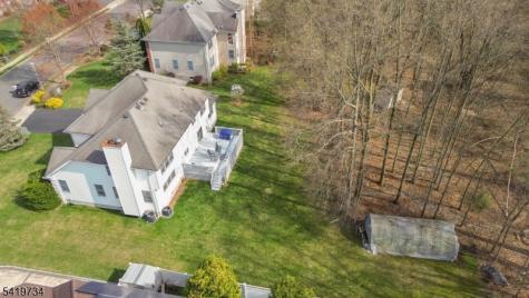 6 Breanne Court East Hanover NJ 07936