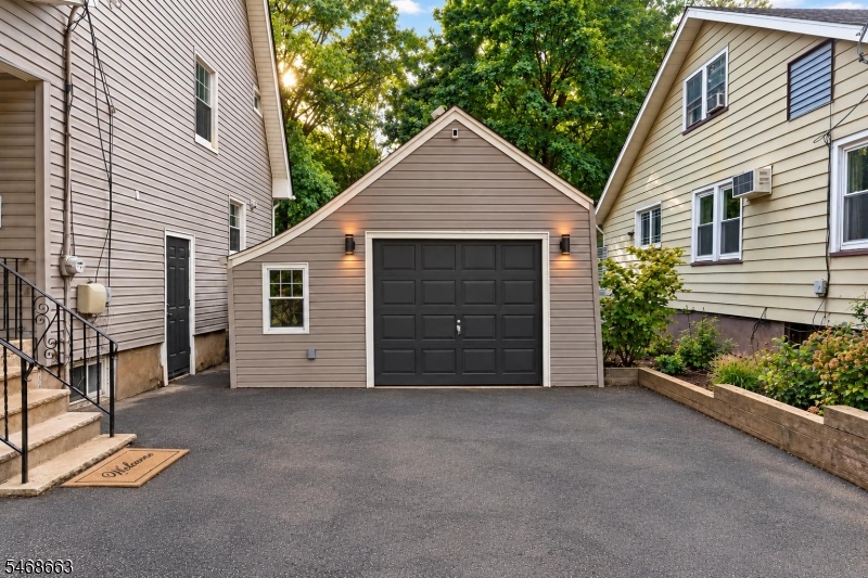 90 Woodland Road Bloomfield NJ 07003
