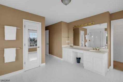 16 Bedford Drive Bernards NJ 07920