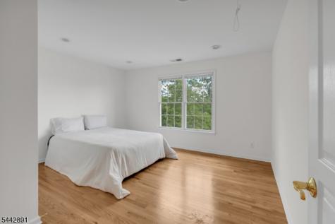 16 Bedford Drive Bernards NJ 07920