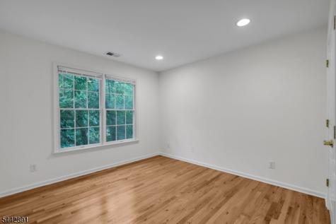 16 Bedford Drive Bernards NJ 07920