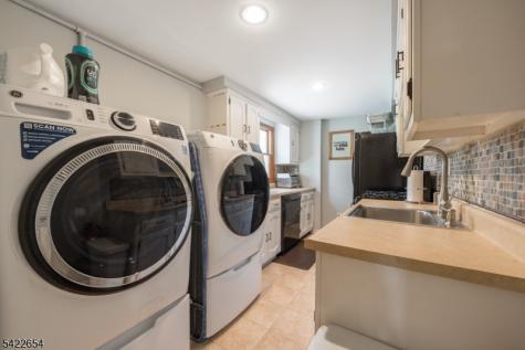 209 Northfield Road Long Hill NJ 07946