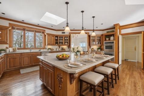 29 Hilltop Road Kinnelon NJ 07405