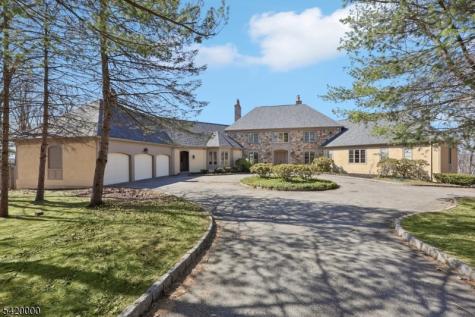 29 Hilltop Road Kinnelon NJ 07405