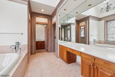 29 Hilltop Road Kinnelon NJ 07405