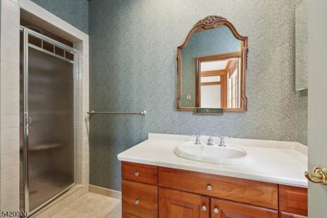 29 Hilltop Road Kinnelon NJ 07405