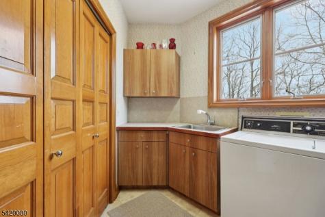 29 Hilltop Road Kinnelon NJ 07405
