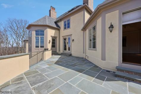 29 Hilltop Road Kinnelon NJ 07405