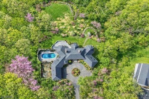 29 Hilltop Road Kinnelon NJ 07405