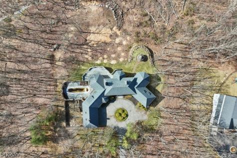 29 Hilltop Road Kinnelon NJ 07405