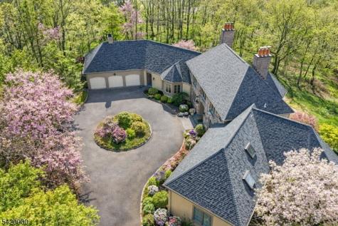 29 Hilltop Road Kinnelon NJ 07405