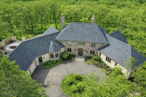 29 Hilltop Road Kinnelon NJ 07405
