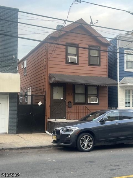 279 New York Avenue Newark NJ 07105