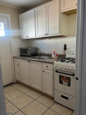 279 New York Avenue Newark NJ 07105