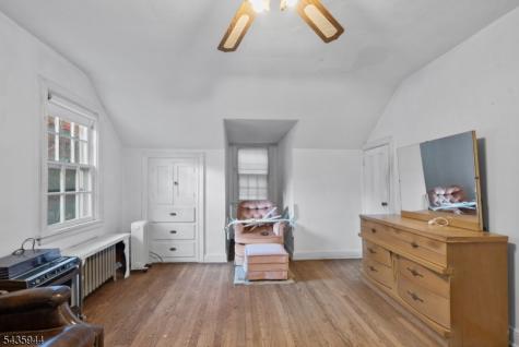 433 Mount Pleasant Avenue West Orange NJ 07052