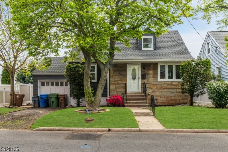 347 Livingston Road Linden NJ 07036
